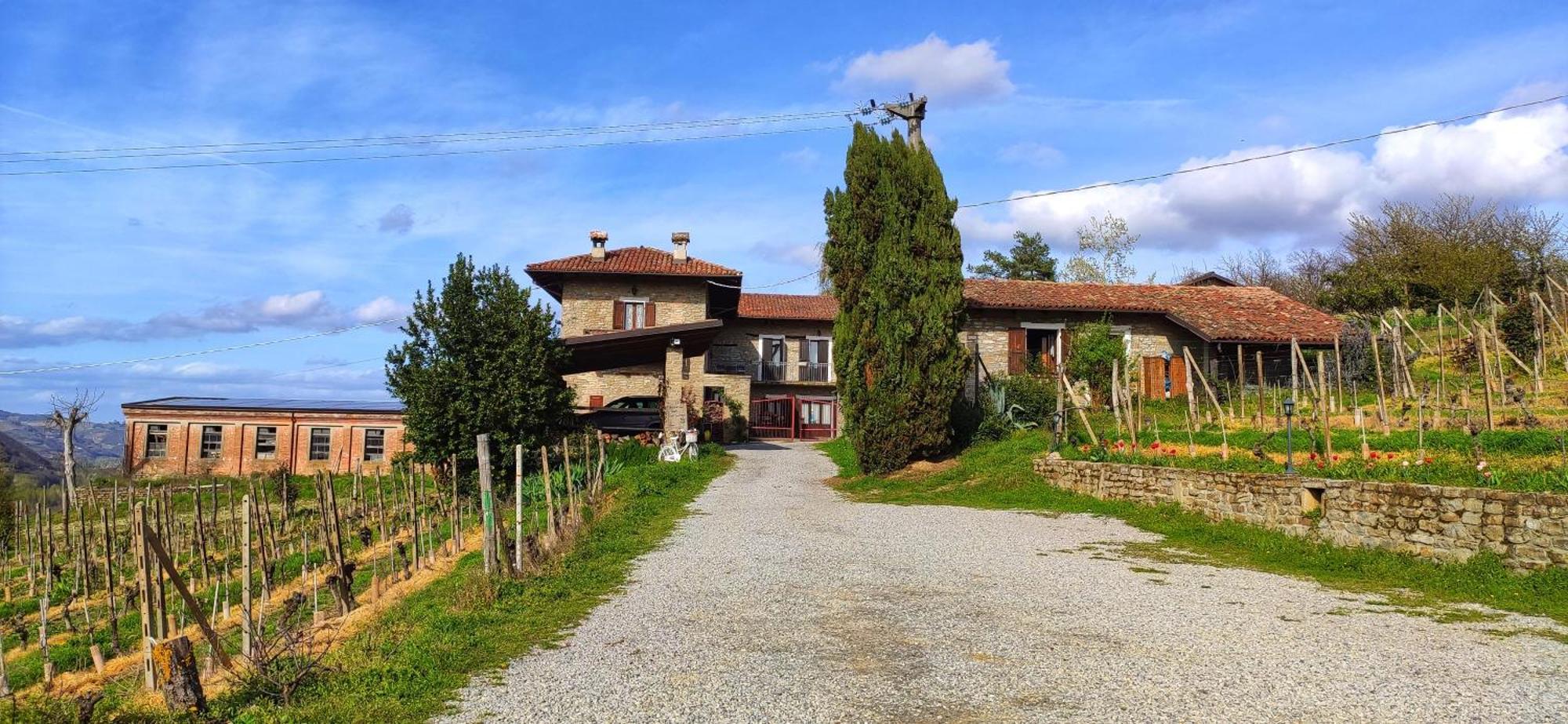 Agriturismo Tenuta San Giuseppe Cossano Belbo Exteriör bild