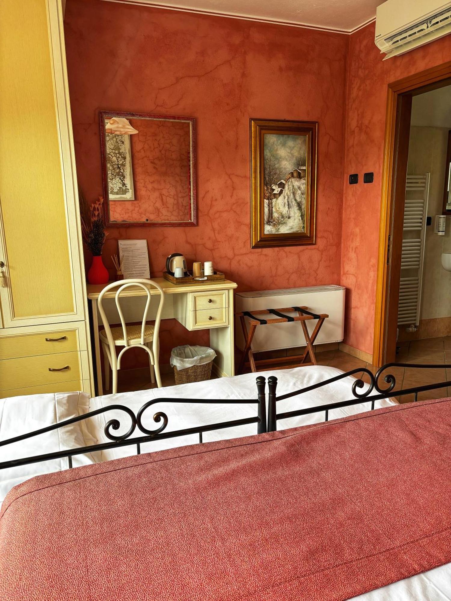 Agriturismo Tenuta San Giuseppe Cossano Belbo Exteriör bild