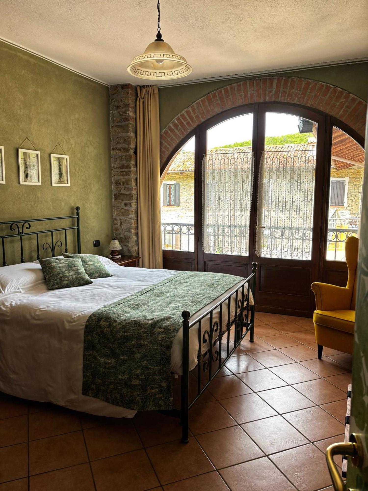 Agriturismo Tenuta San Giuseppe Cossano Belbo Exteriör bild