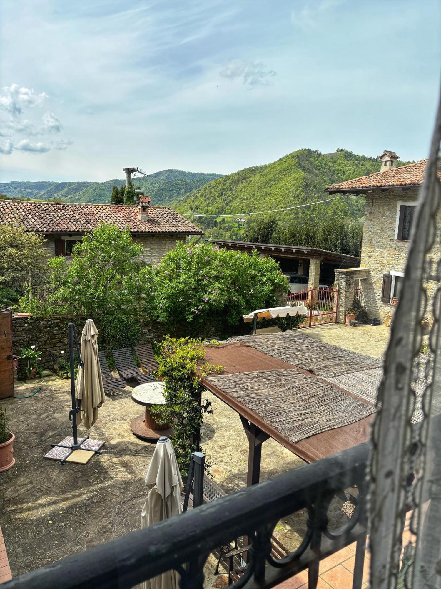 Agriturismo Tenuta San Giuseppe Cossano Belbo Exteriör bild