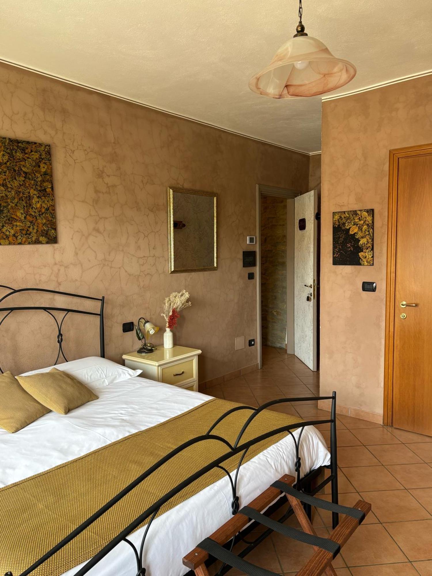 Agriturismo Tenuta San Giuseppe Cossano Belbo Exteriör bild